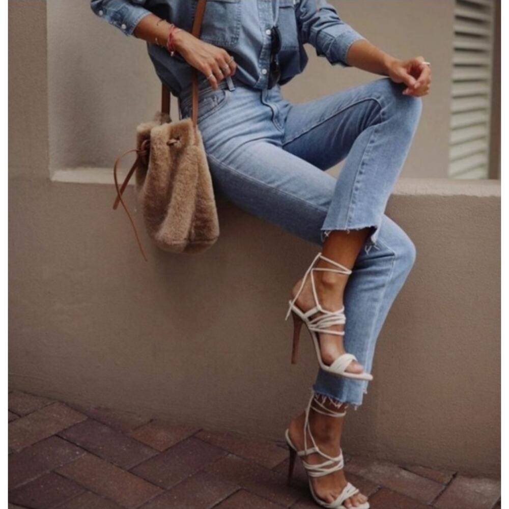 Paige Hoxton Slim Crop Jeans Carlotta 24